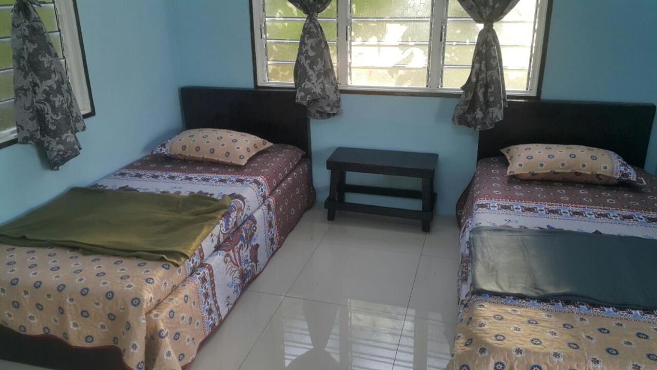 Roomstay Tok Abah A Kuala Rompin Exterior foto